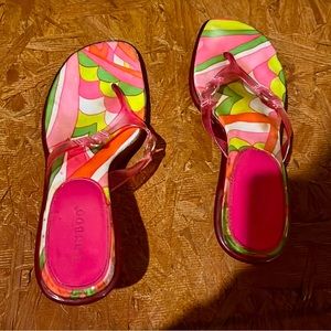 Women’s Retro Heeled Pink Sandals